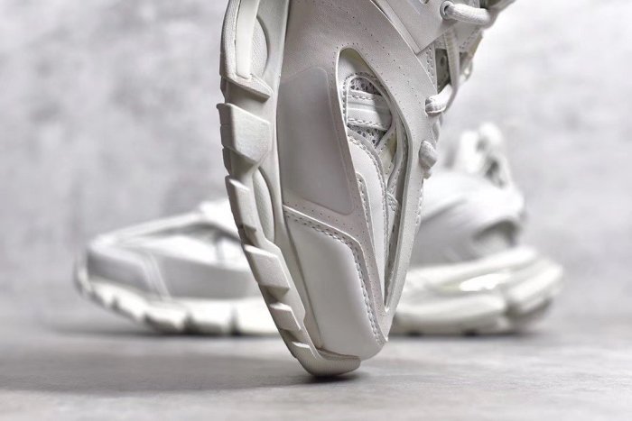 Track White