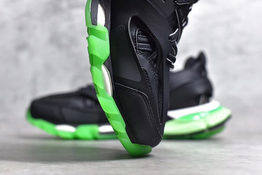 Track Black Glow-In-The-Dark