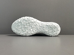 B28 Low White
