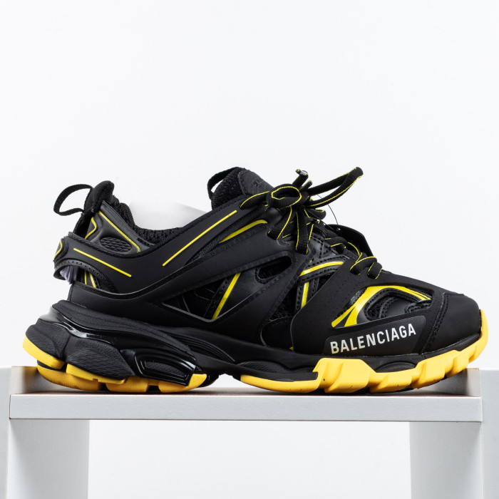 Track Black Yellow