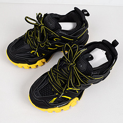 Track Black Yellow