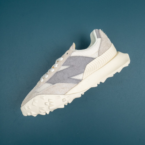 'Art of Nothing' Angora Natural Gum