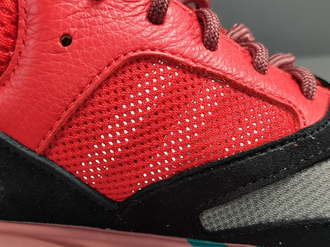 700 Hi-Res Red