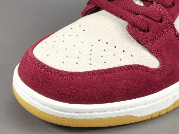 SB Dunk Low Skate Like a Girl