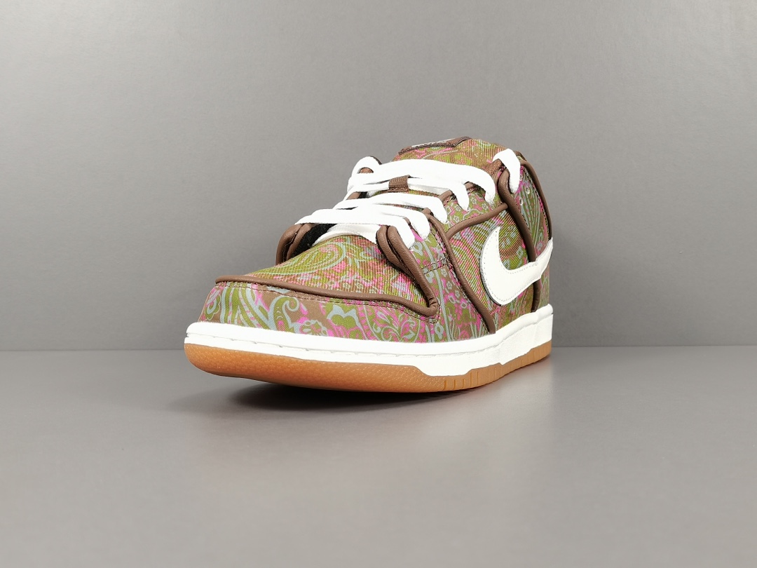 SB Dunk Low Pro Paisley Brown