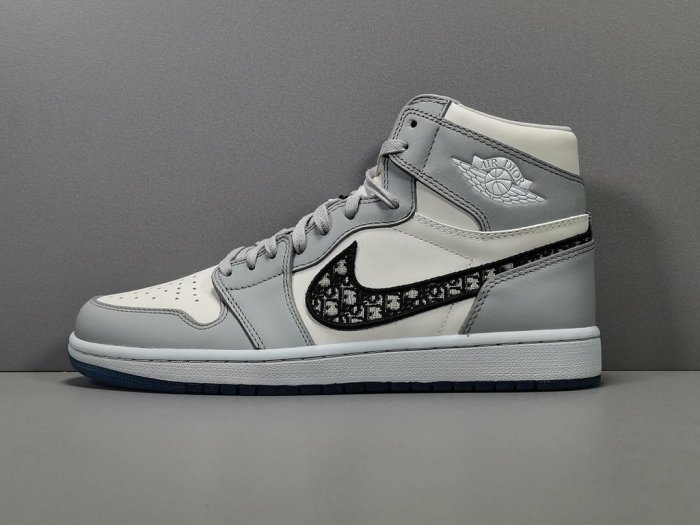 1's Retro High Dior