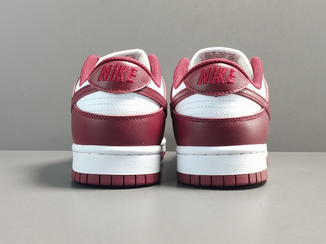 Dunk Low Bordeaux