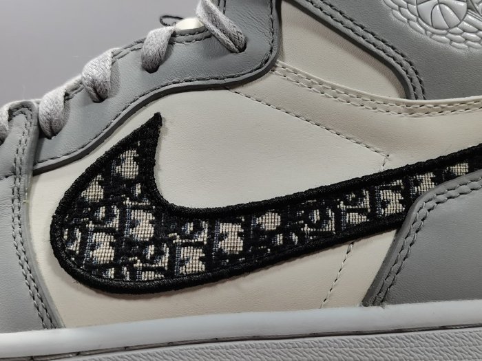 1's Retro High Dior