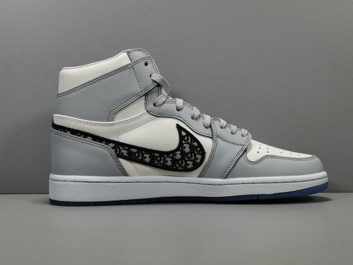 1's Retro High Dior
