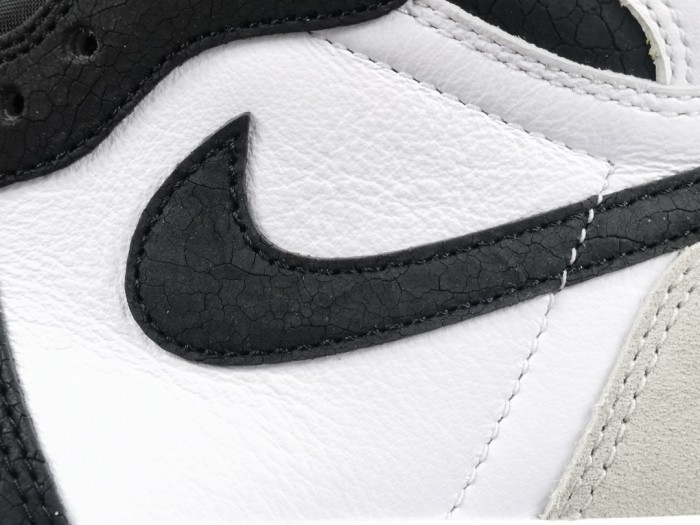 1's Retro High OG Bleached Coral