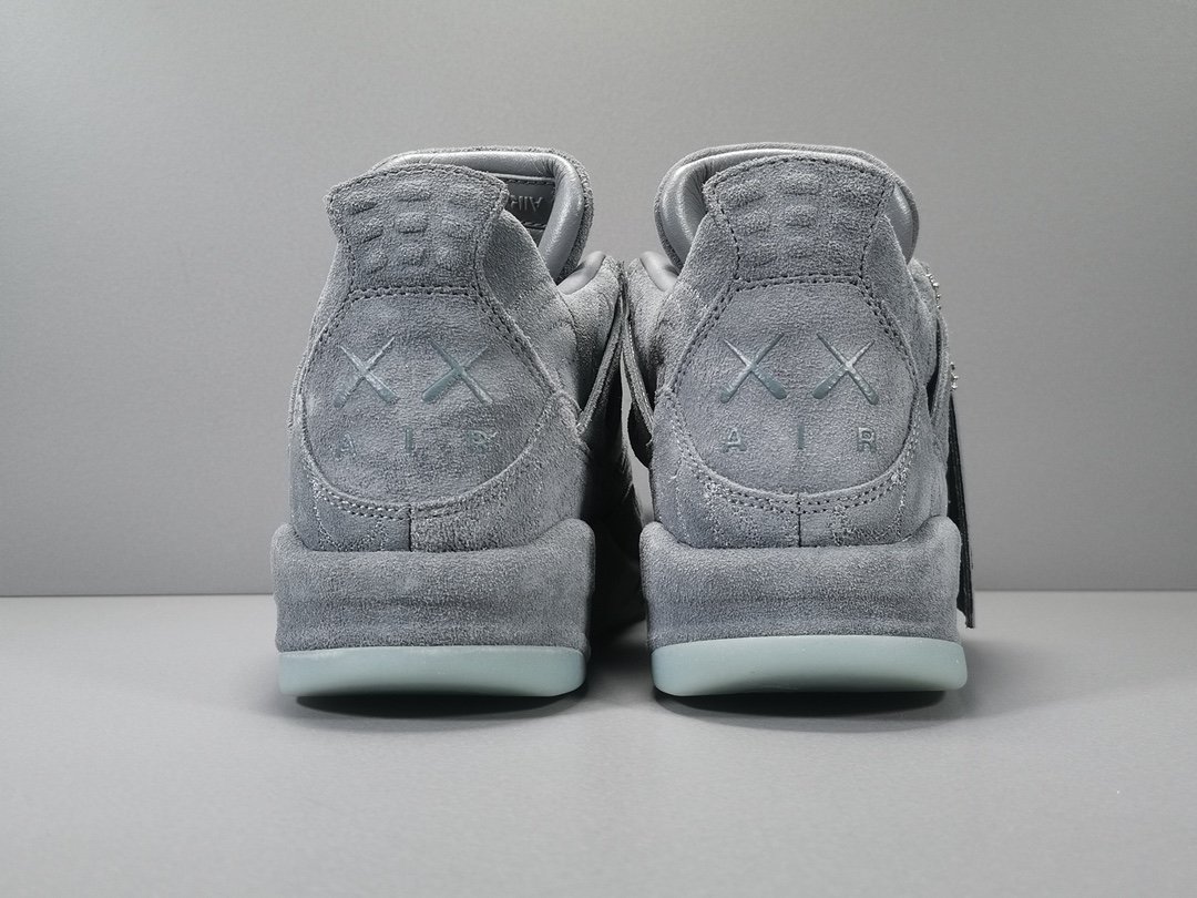 4s RETRO KAWS