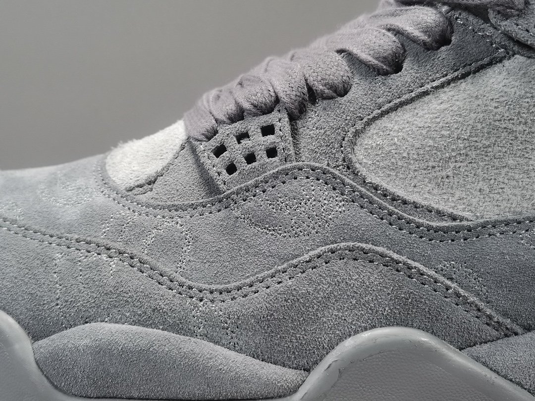 4s RETRO KAWS