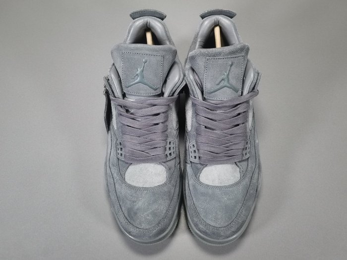 4s RETRO KAWS