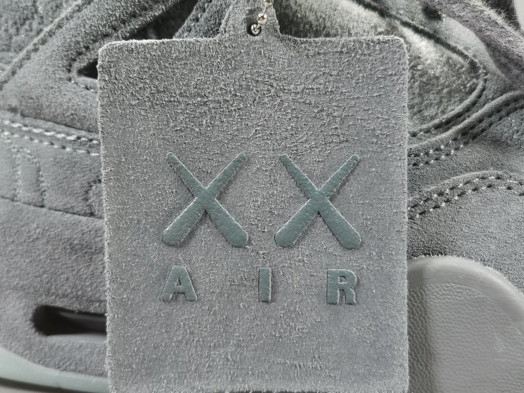 4s RETRO KAWS