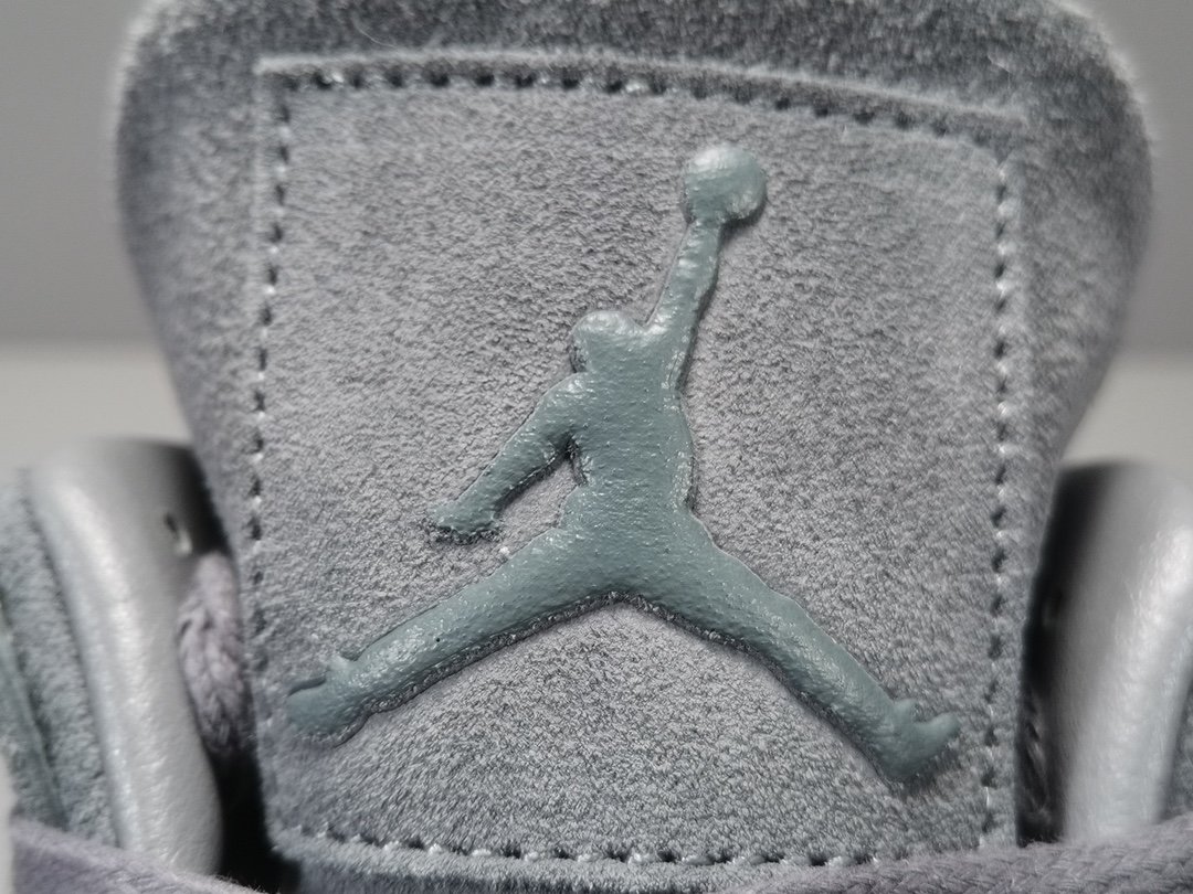 4s RETRO KAWS
