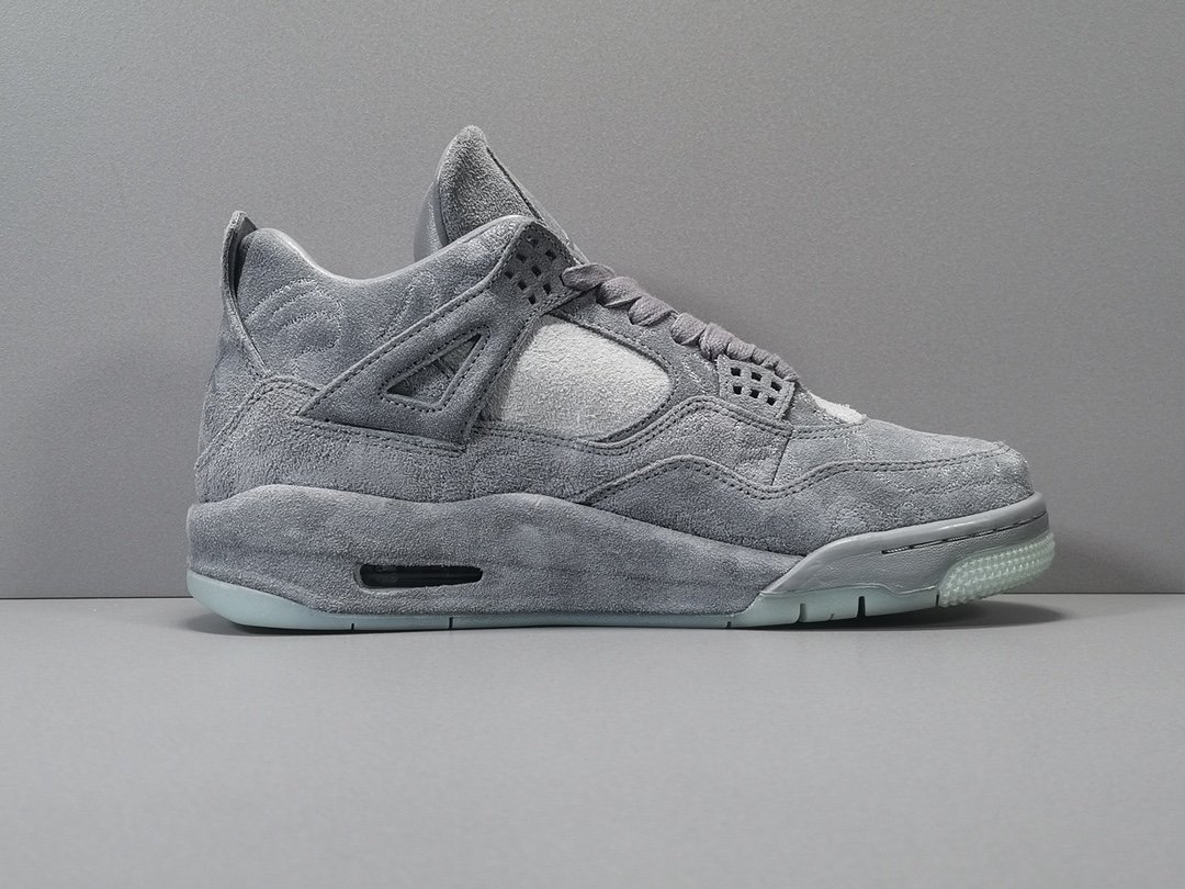 4s RETRO KAWS