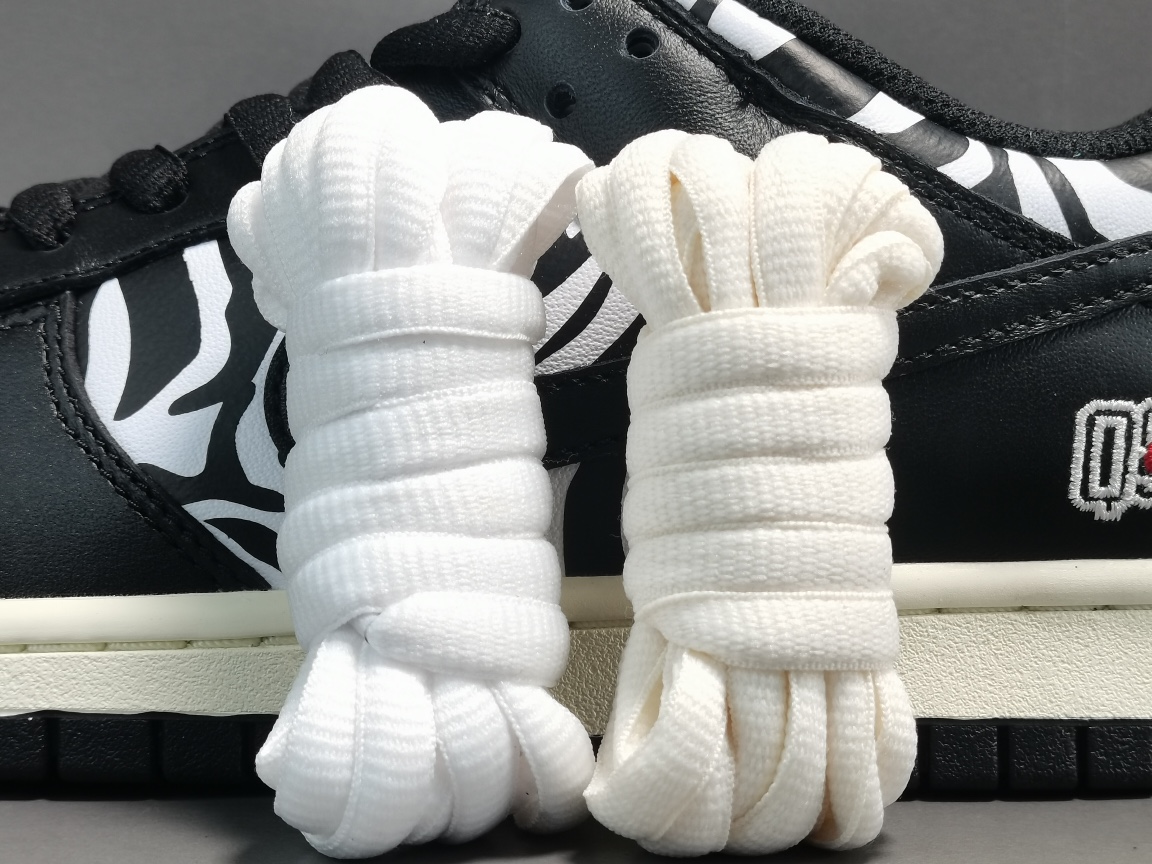 Dunk Low OG QS Quartersnacks Zebra