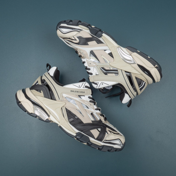 Track.2 Beige