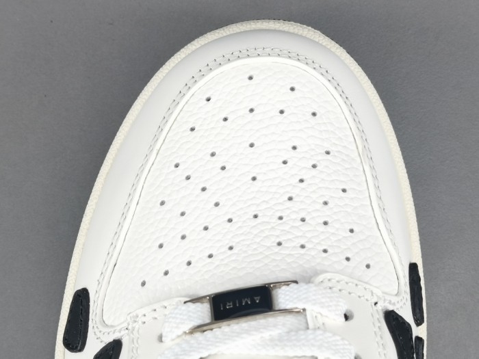 Skel Top Low White Black White
