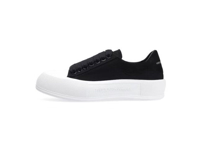 Deck Skate Plimsoll Lace-Up Black White