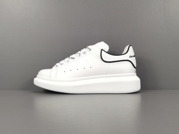 White Black (W)