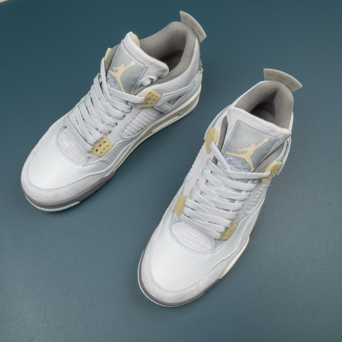 4s Retro SE Craft Photon Dust