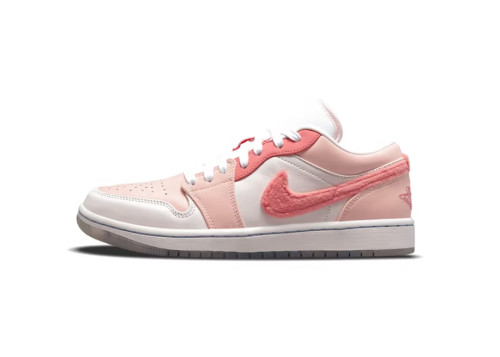 1s Low SE Mighty Swooshers Pink (W)