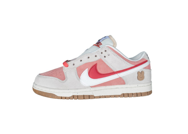 SB Dunk Low SE 85