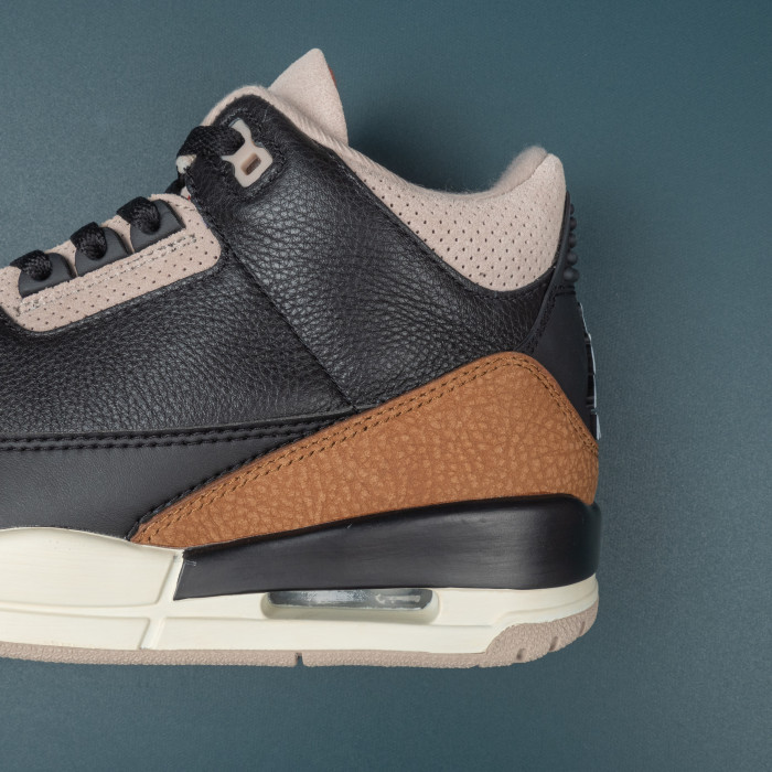 3s Retro Desert Elephant