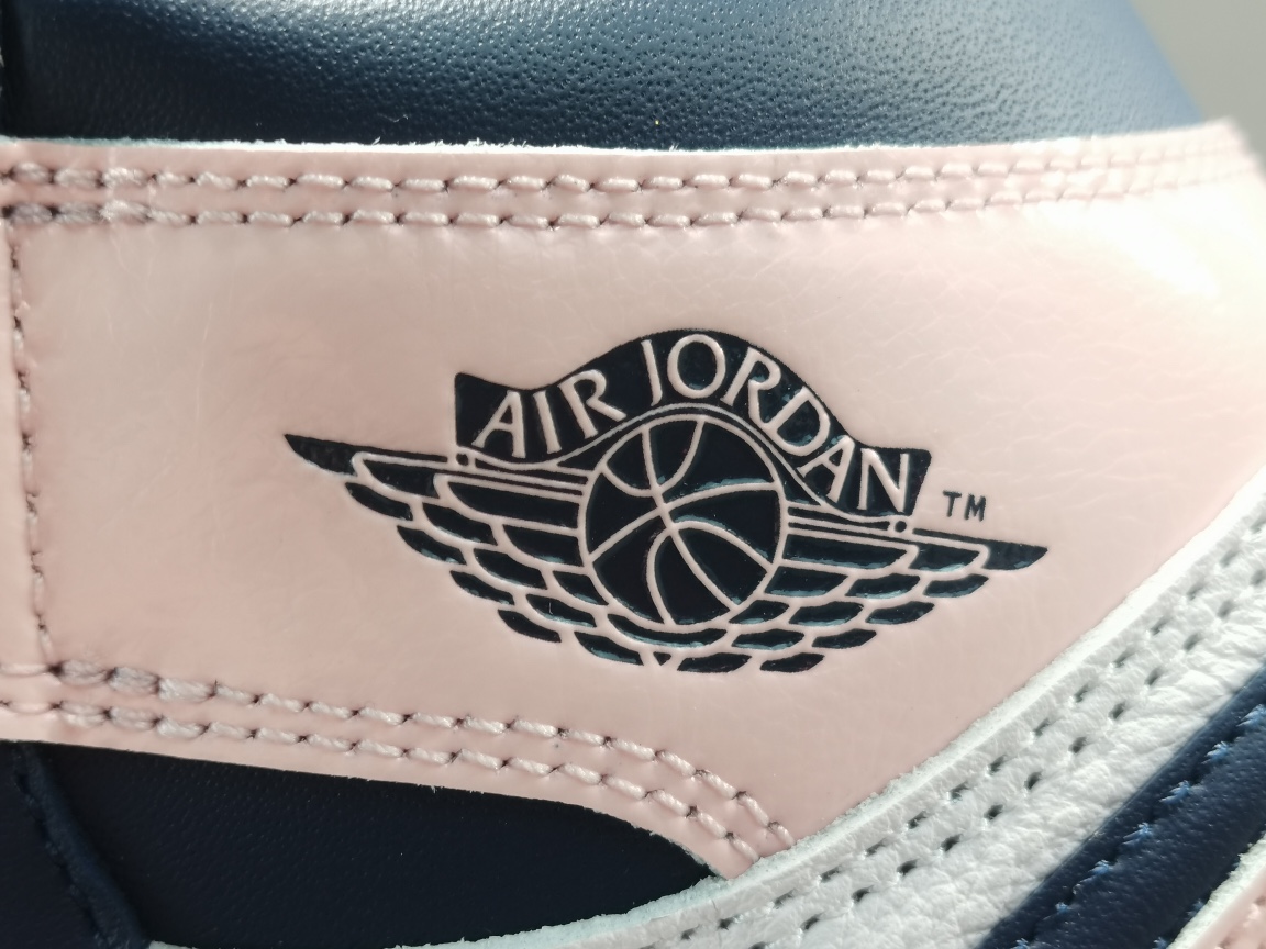 1s Retro High OG Atmosphere