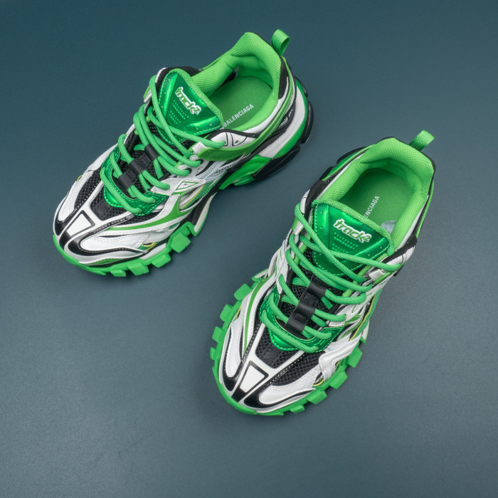 Track.2 White Green