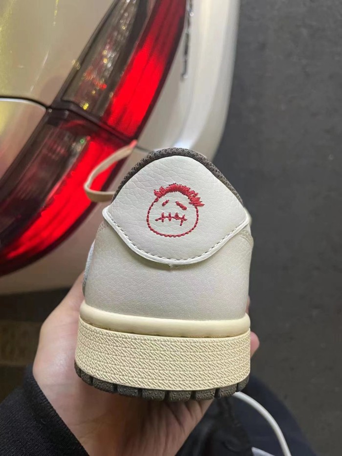 1s Retro Low OG SP Travis Scott Reverse Mocha