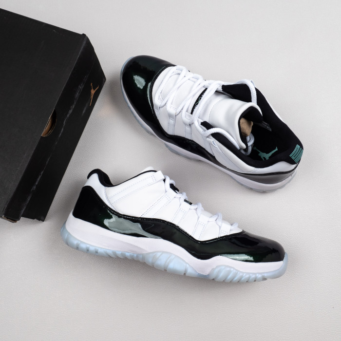 11s Retro Low Iridescent