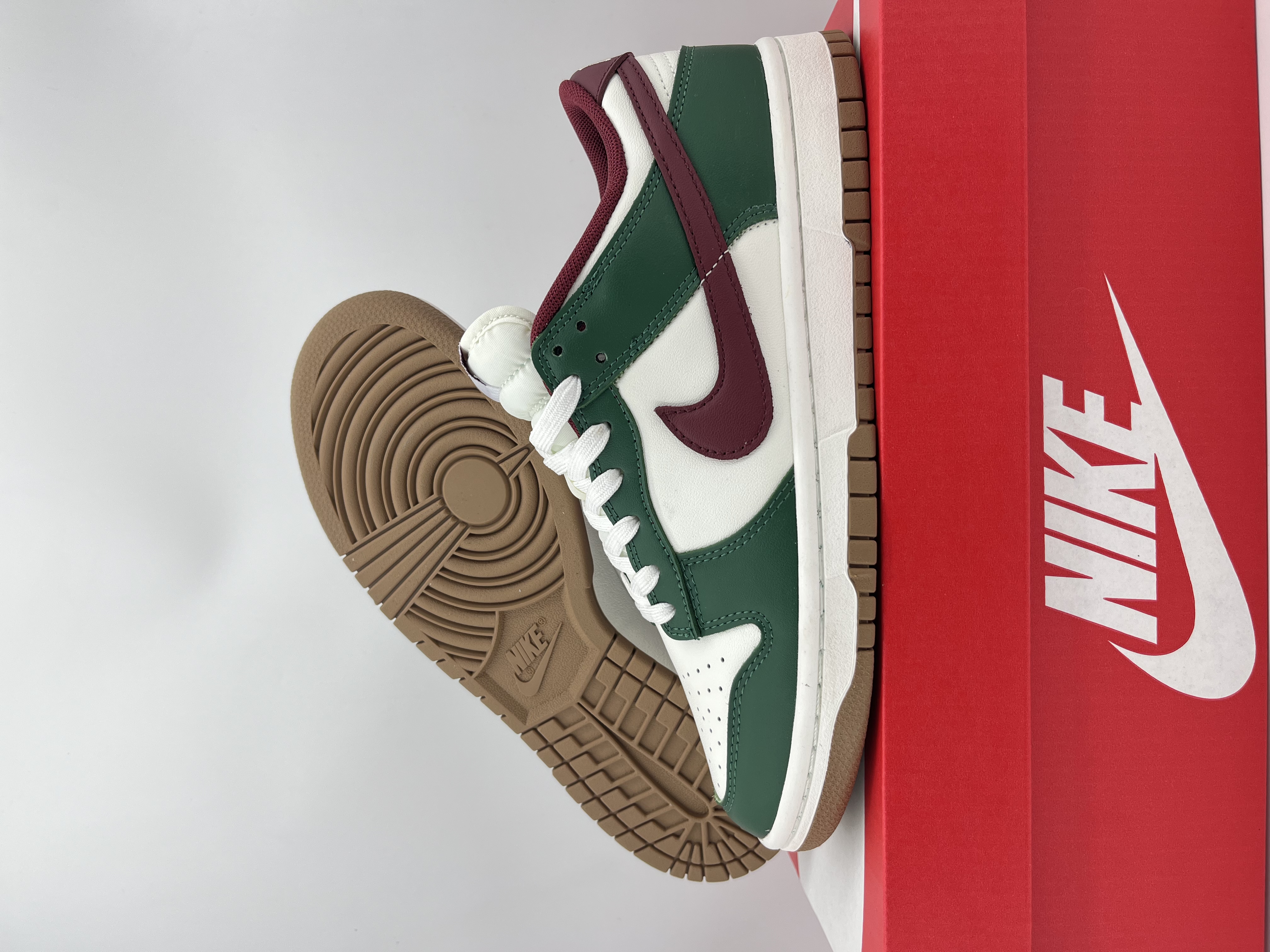 Dunk Low Gorge Green