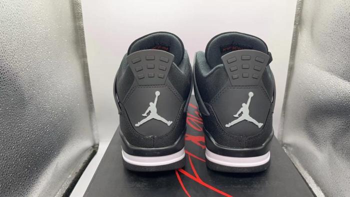 4 Retro SE Black Canvas