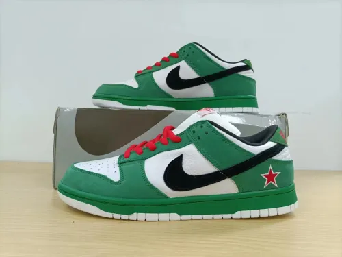 Dunk Low Pro SE Heineken