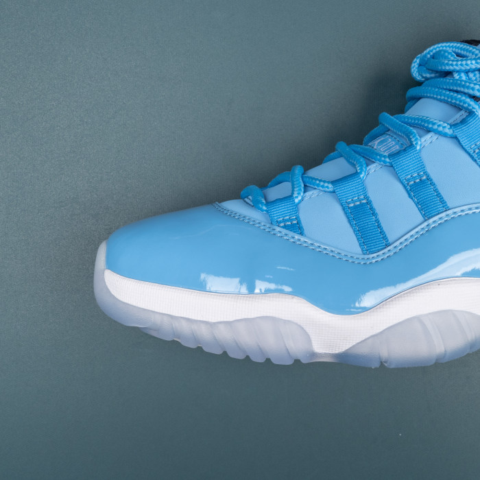 11's Retro Pantone
