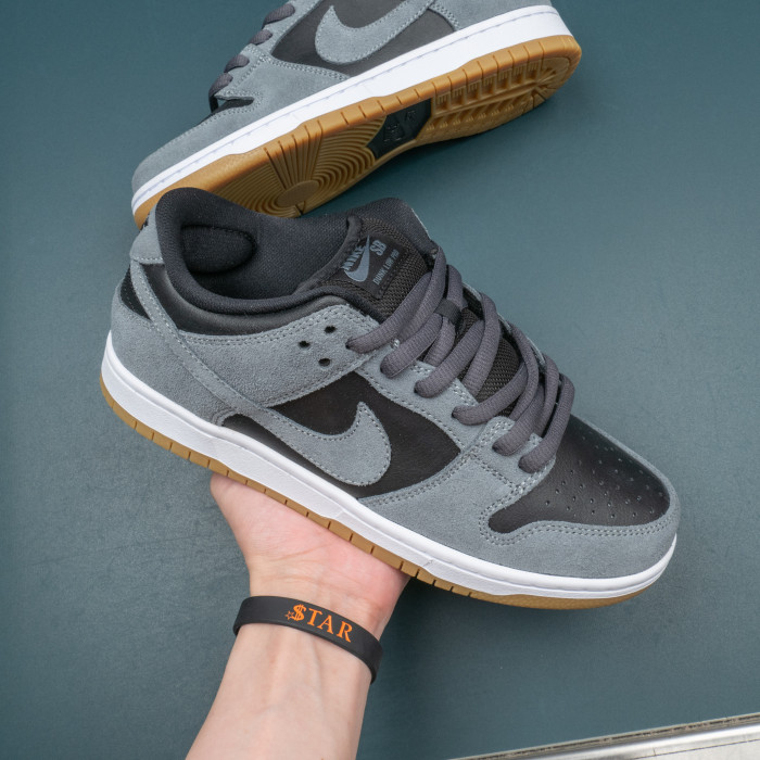 SB Dunk Low Dark Grey Black Gum