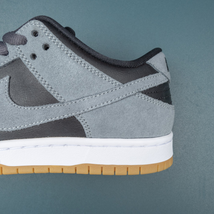 SB Dunk Low Dark Grey Black Gum