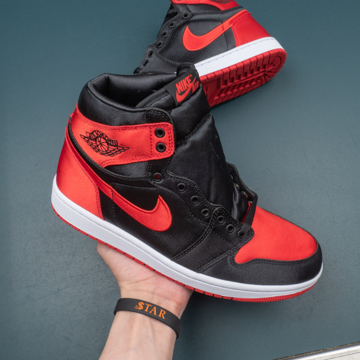 1's High “Satin Bred”