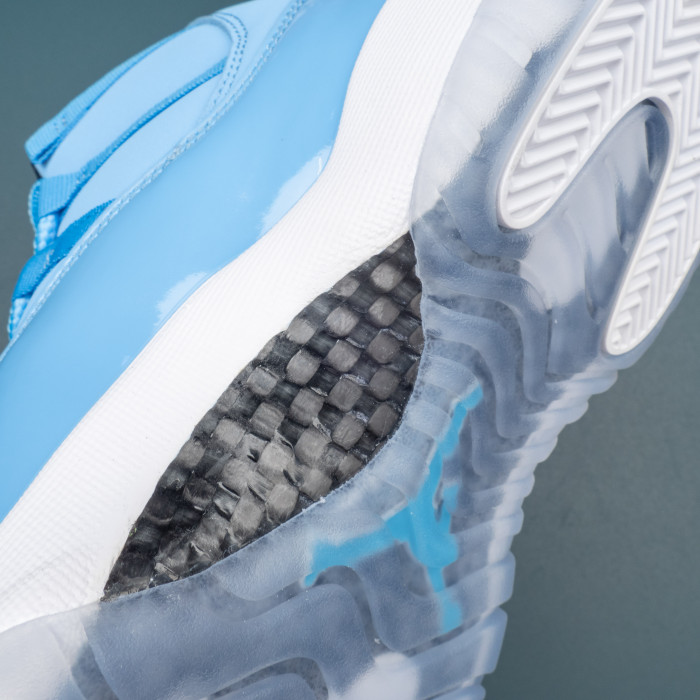 11's Retro Pantone