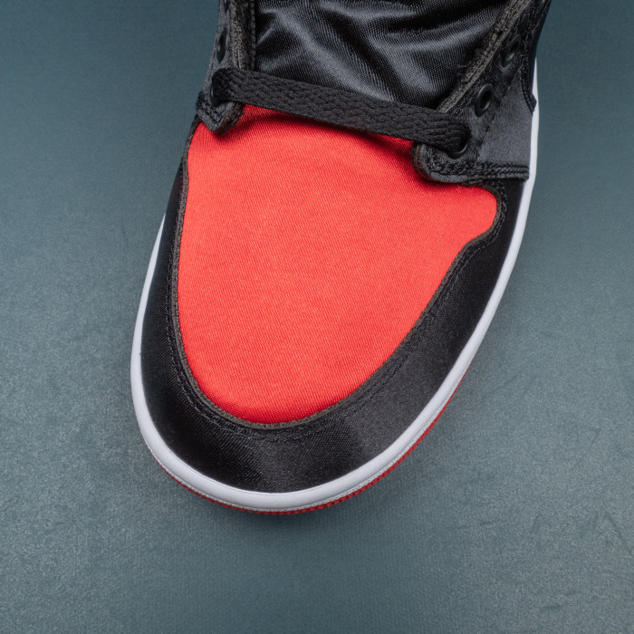 1's High “Satin Bred”
