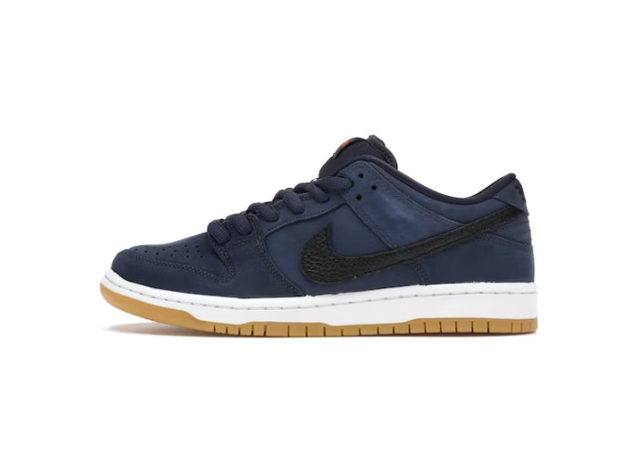 SB Dunk Low Navy Black Gum