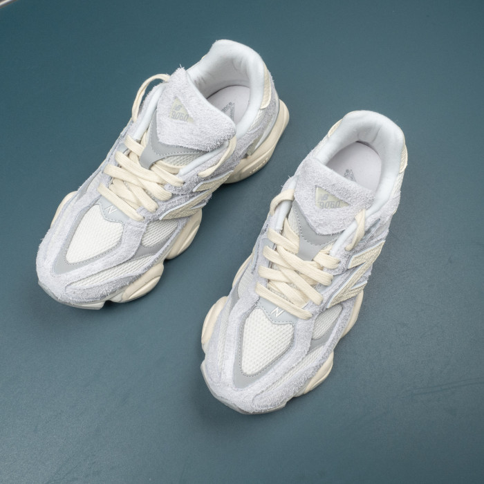 9060 Quartz Grey