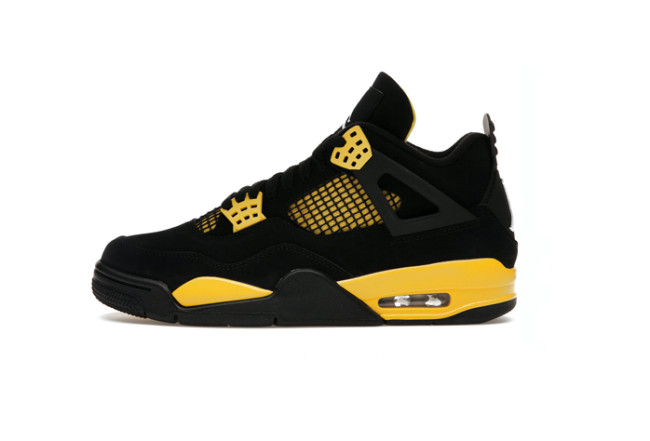 4's RetroThunder (2023)
