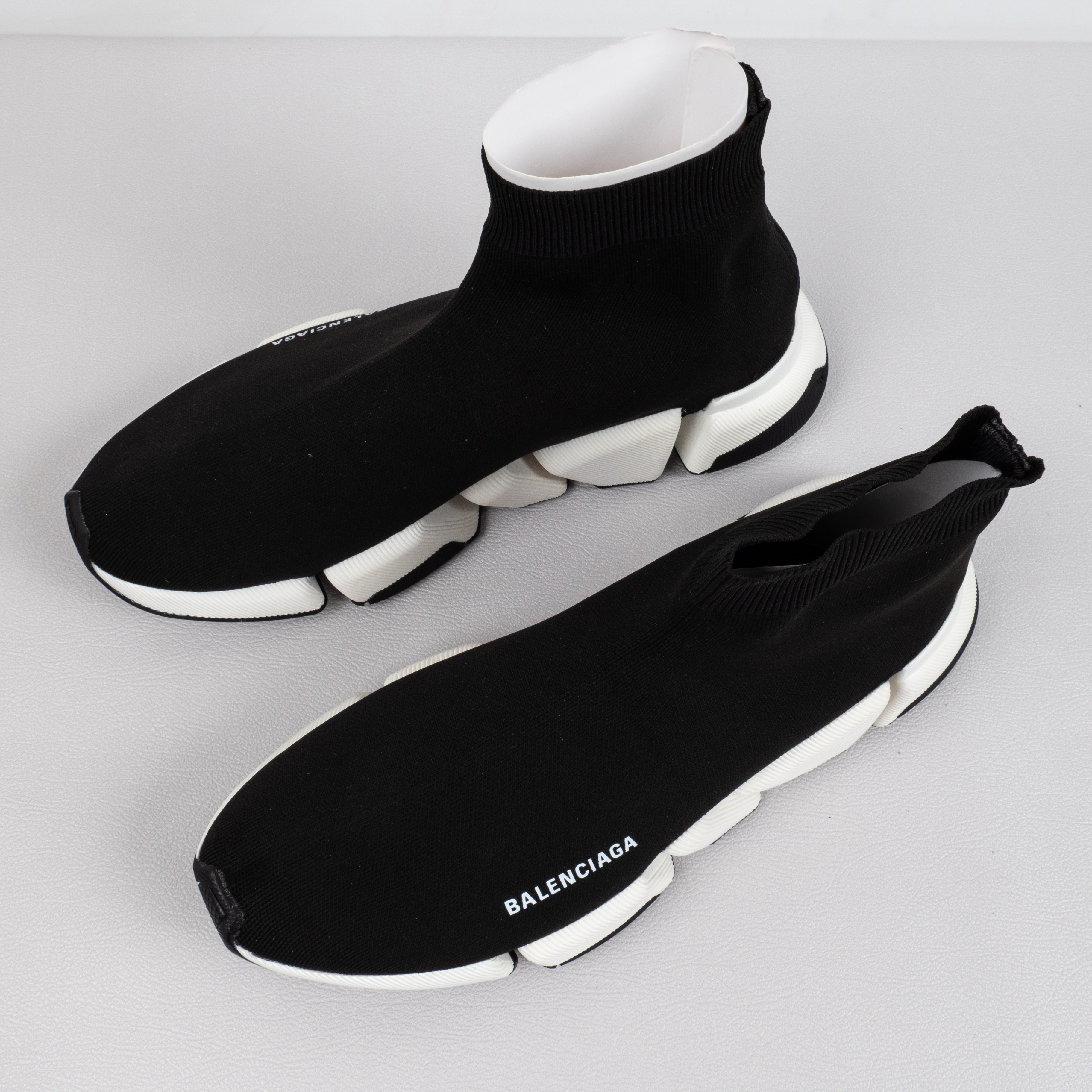 Speed 2.0 Black White