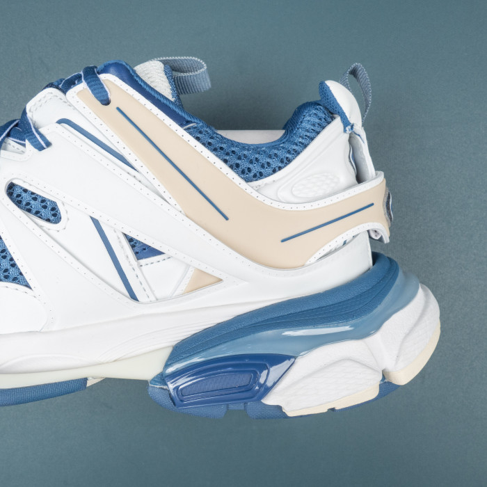 Track 'White Blue'