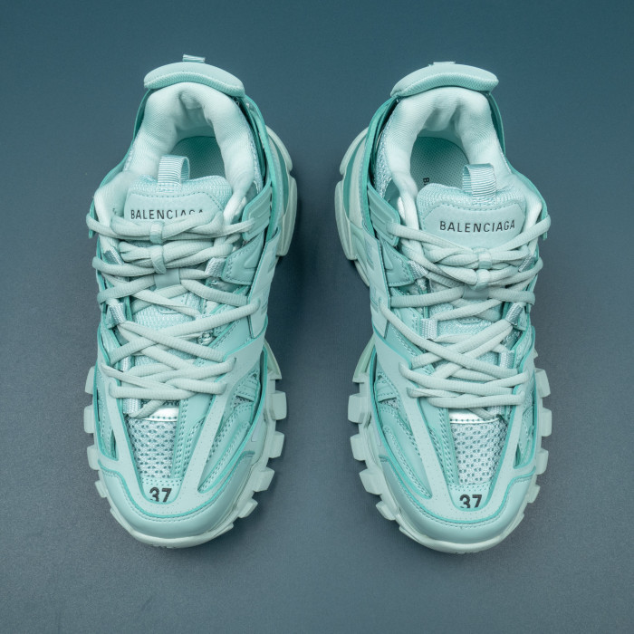 Track 'Light Blue'