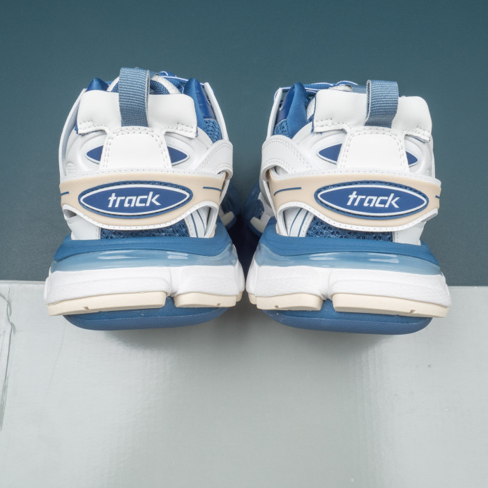 Track 'White Blue'