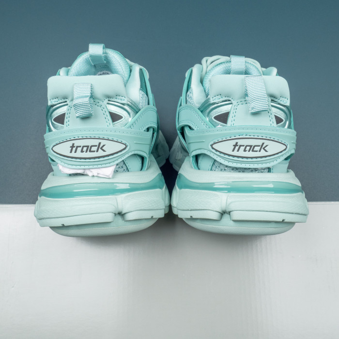Track 'Light Blue'